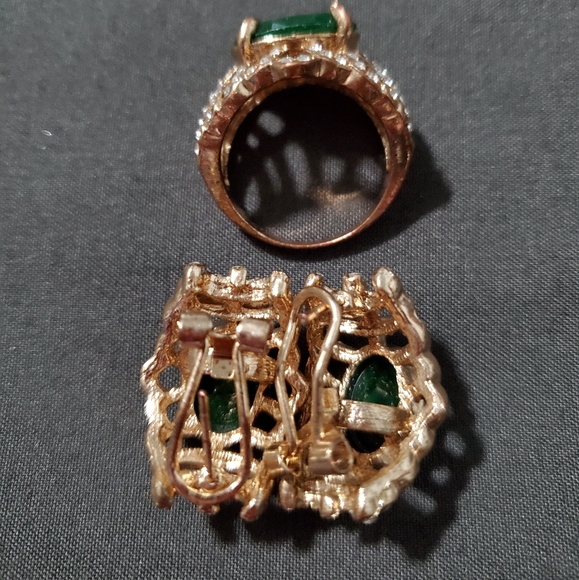 Vintage Earrings & Ring Jewelry Set - Picture 4 of 4